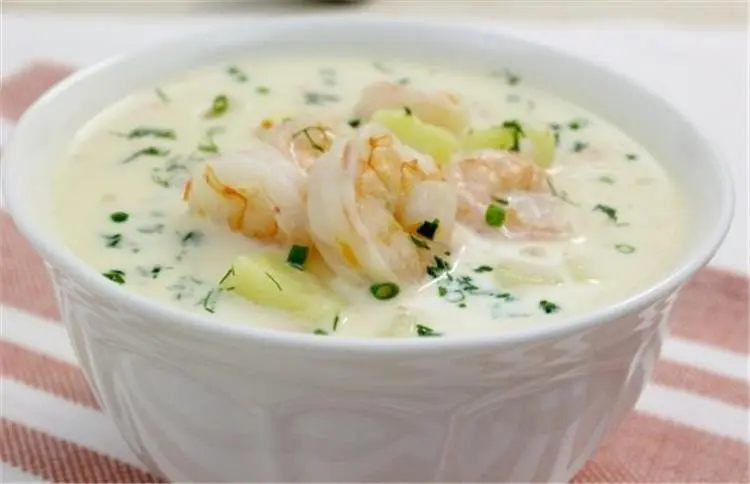 عمل شوربة الجمبري بالكريمة