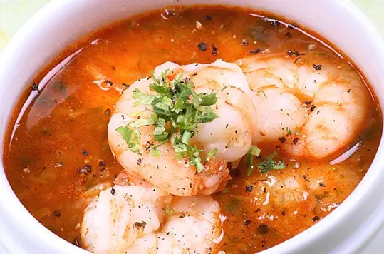 طريقة عمل شوربة الجمبري الحارة