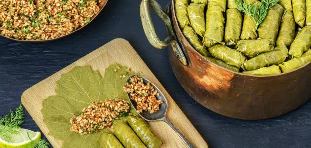 طريقة عمل المحشي ورق العنب