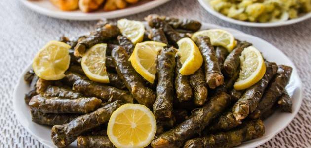 طريقة عمل المحشي ورق العنب