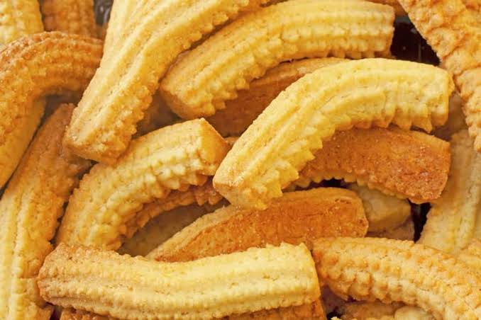 طريقة عمل البسكويت النشادر