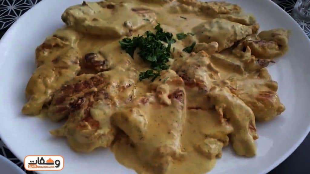 طريقة عمل شوربة دجاج بالكريمة والخضار