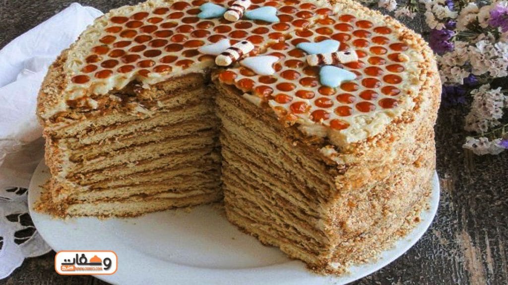 طريقة عمل كيكة العسل الأسود