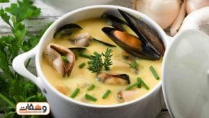 طريقة عمل شوربة فواكه البحر بـ 7 وصفات
